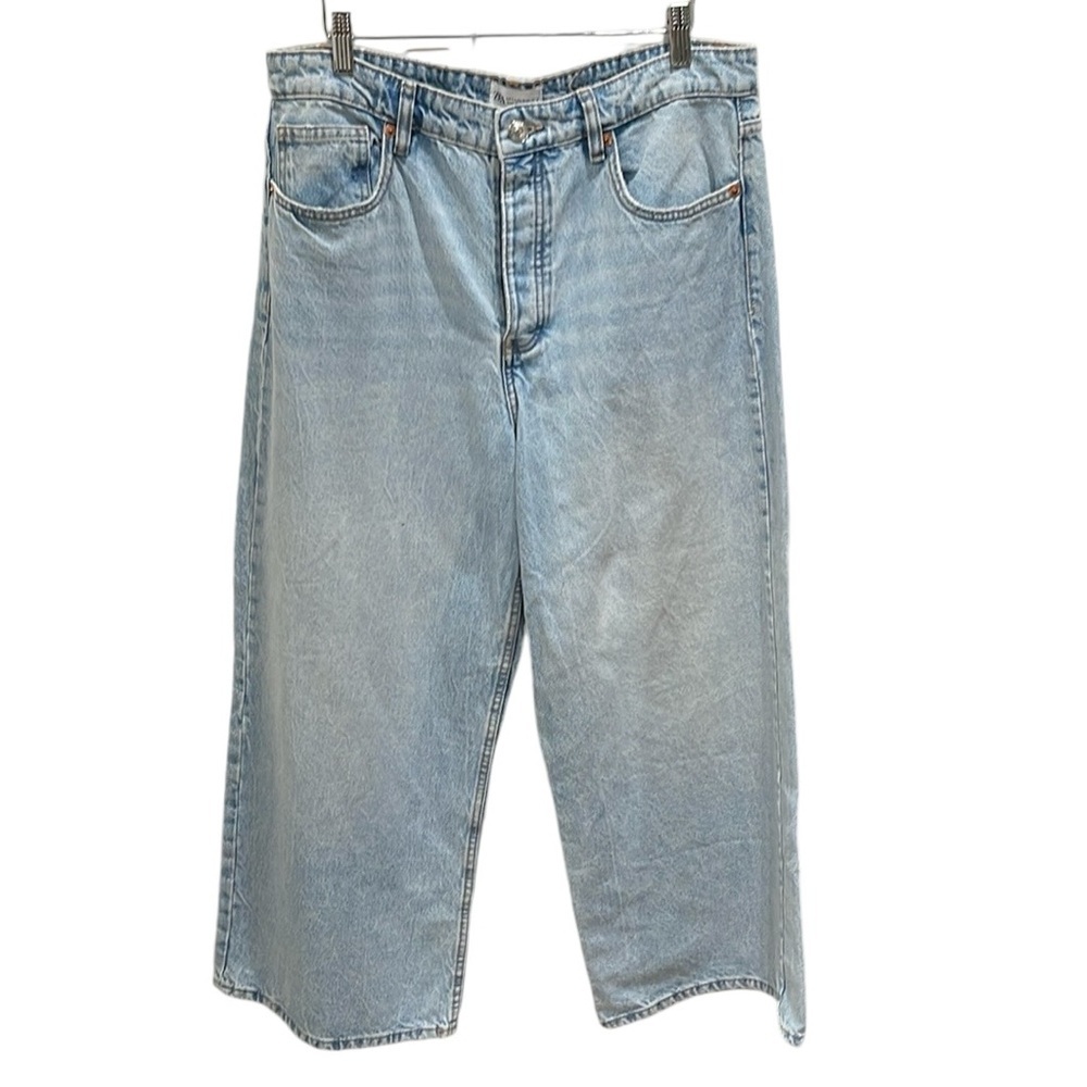Zara Wide Leg Jeans SZ 12 Light Distressed Wash
